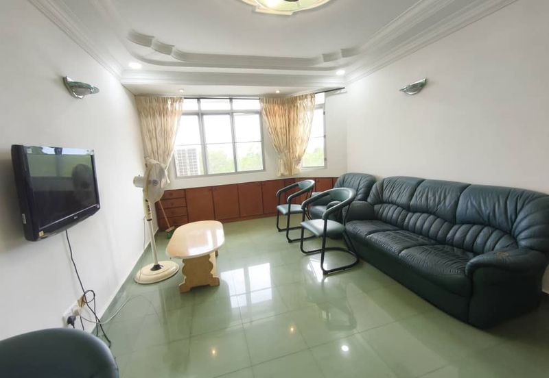 Mon Bisca, Bandar Baru Permas Jaya