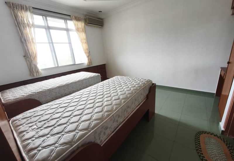 Mon Bisca, Bandar Baru Permas Jaya