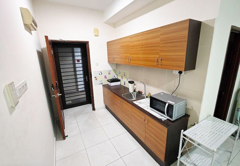 Akademik Suite @ Mount Austin