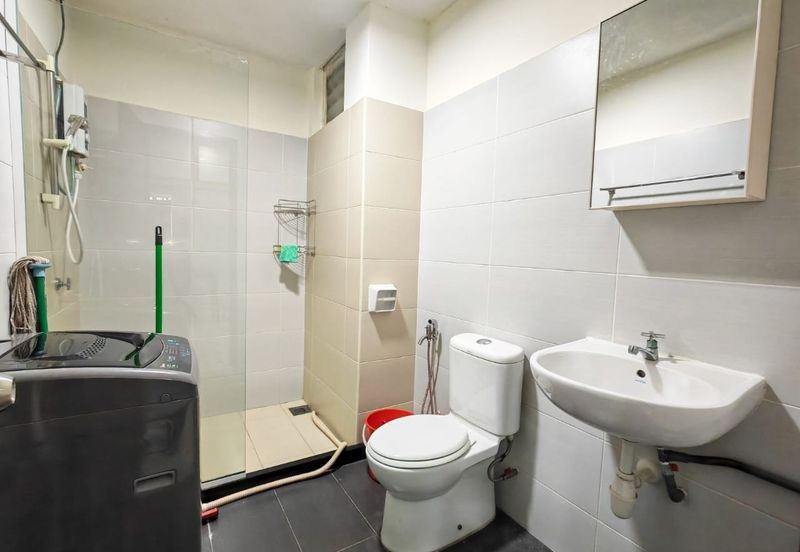 Akademik Suite @ Mount Austin