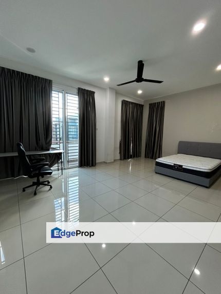 Nusa Sentral, 3 Storey Semi D , Johor, 