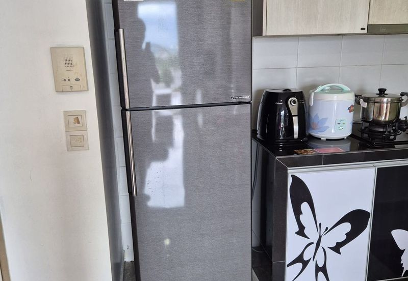 Dedaun Hijau (Greenfield Regency)