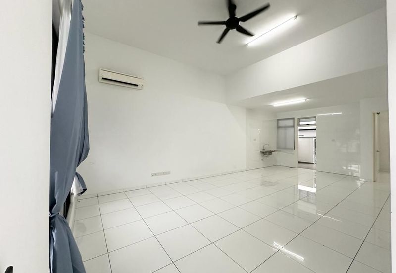 Bukit Indah Avenue 26 @ Villosa