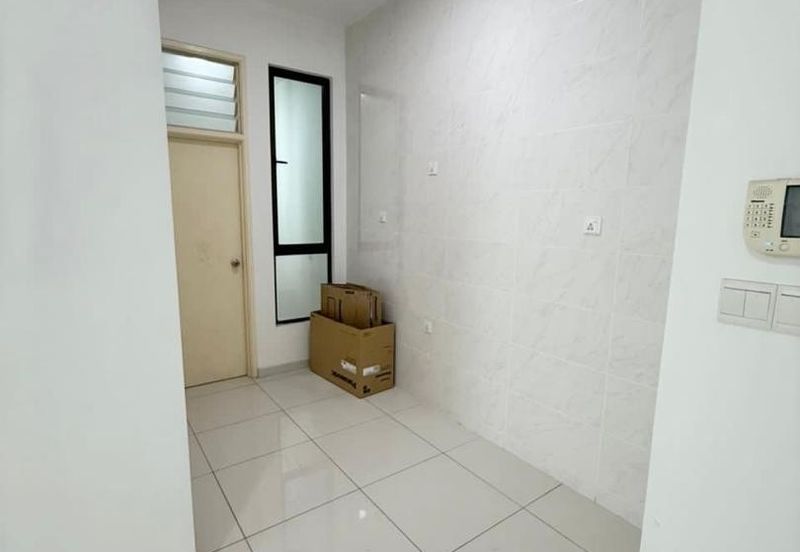 D'Summit Residences @ Kempas Utama