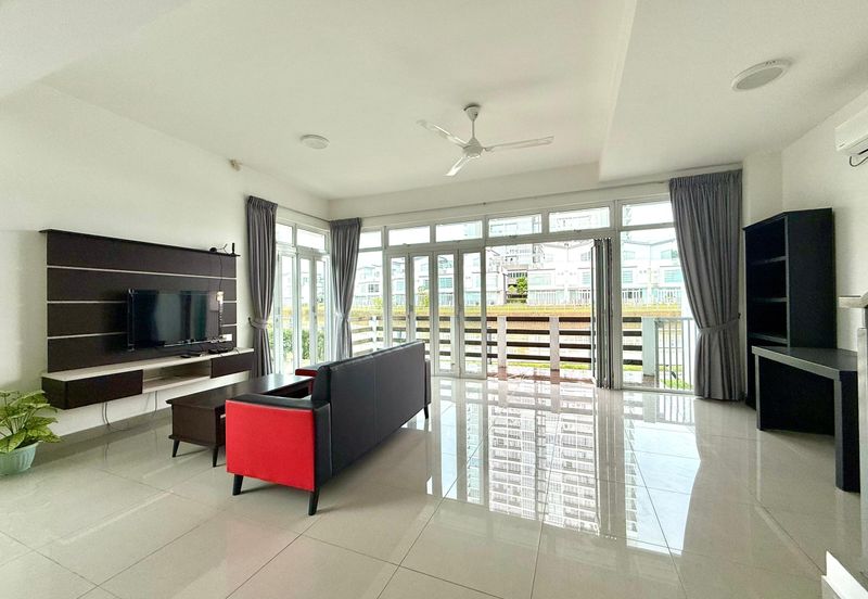 D'Lagoon, Taman Seri Austin