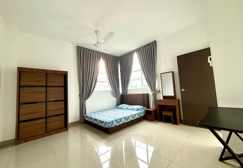 D'Lagoon, Taman Seri Austin