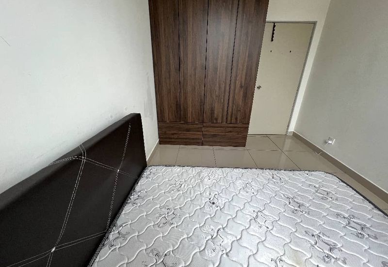 D'Summit Residences @ Kempas Utama