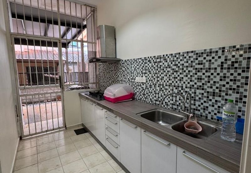 Taman Austin Heights