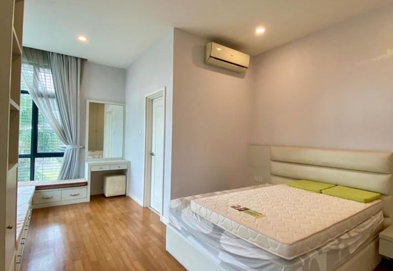 The Straits View Residences