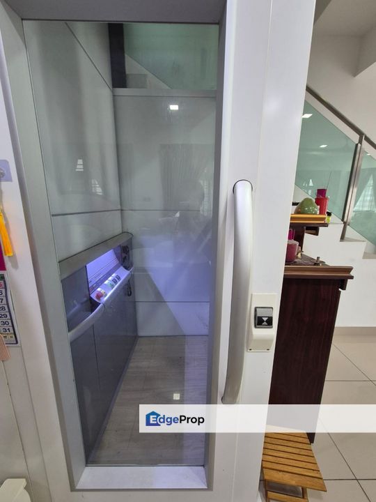 Opal Mutiara Mas, Mutiara Rini, 3 Storey Cluster House , Johor, Skudai