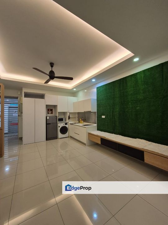 Twin Galaxy , Johor, Johor Bahru