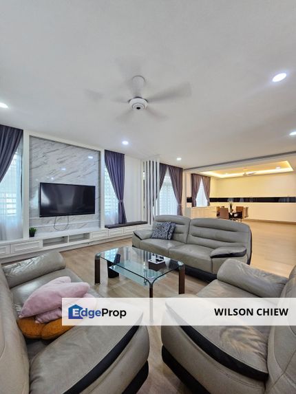 Jalan Austin Perdana , Mount Austin , Johor, Johor Bahru