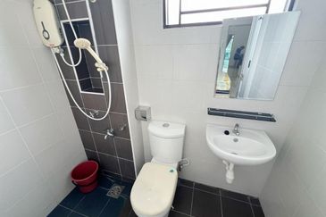 Austin Residence @Taman Mount Austin