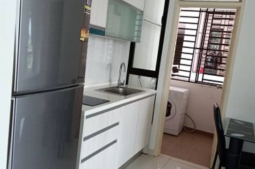 D'Summit Residences @ Kempas Utama