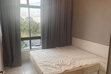 Seri Austin Luxury Apartment