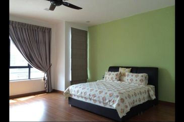 Jalan Setia Tropika 2/2