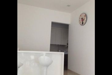 Jalan Setia Tropika 2/2