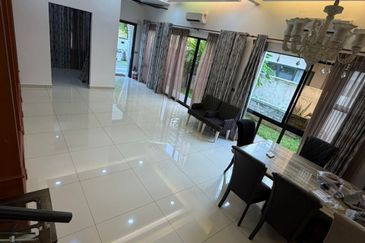 The Canal Garden South, Horizon Hills