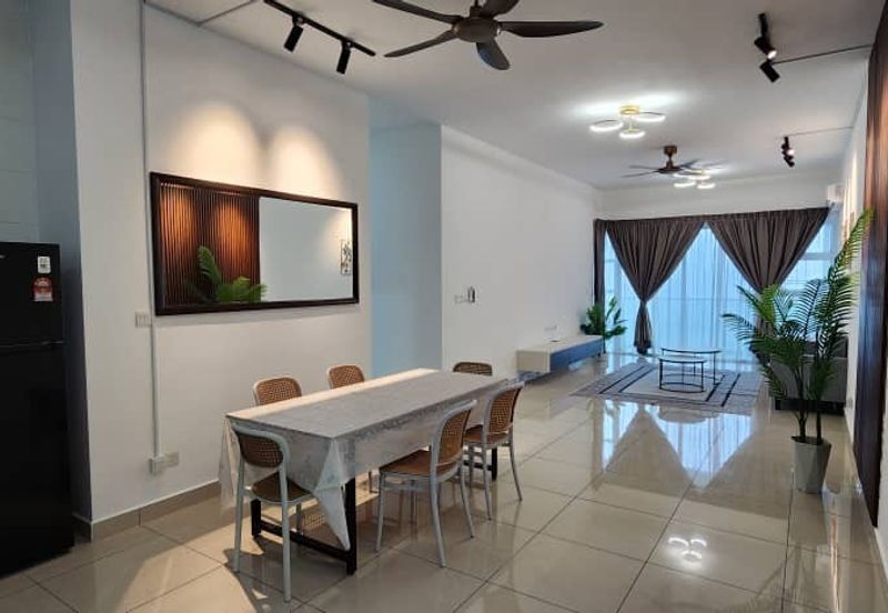 The Pinnacles (Pinnacle Tower)