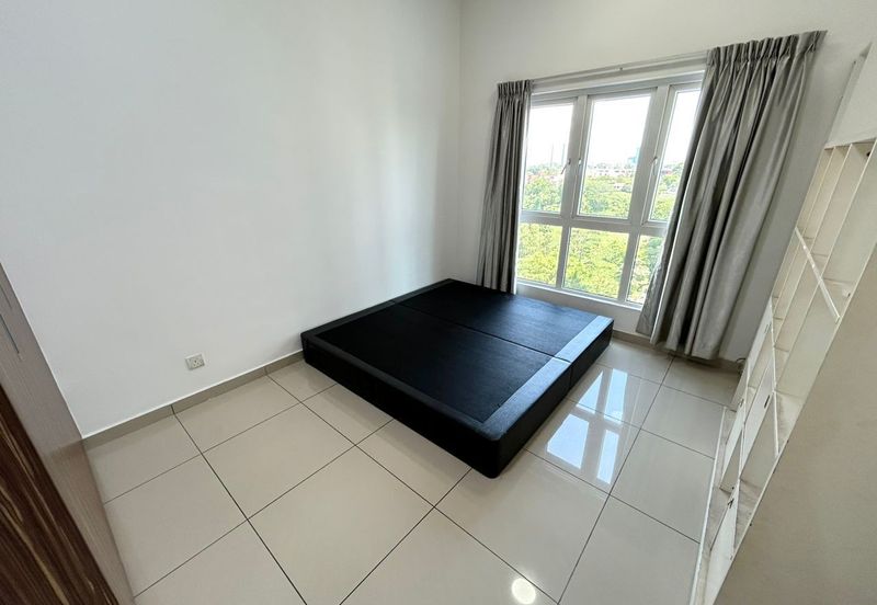 Seasons Luxury Apartments @ Amara Larkin