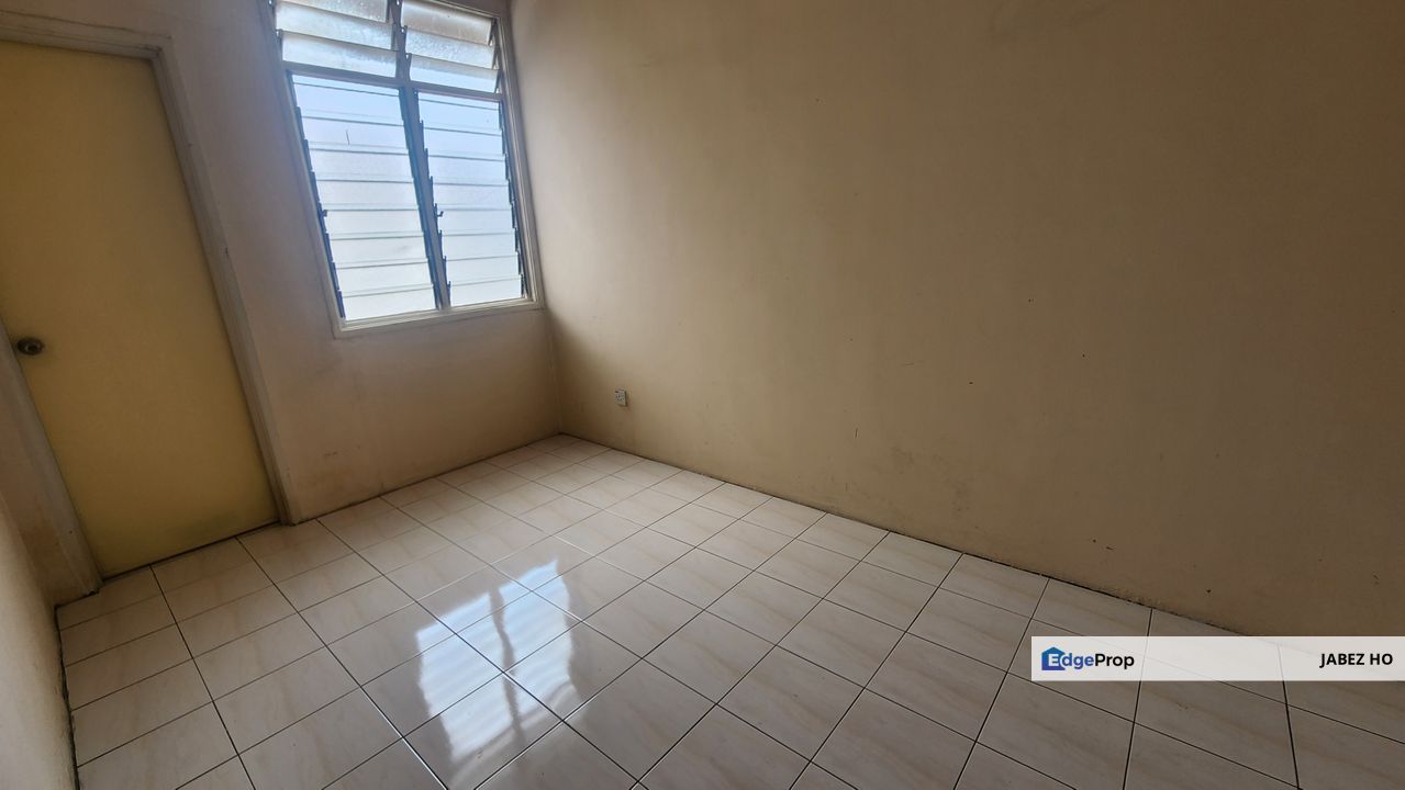 Terrace House for Sale at Bandar Saujana Putra, Selangor, Kuala Langat