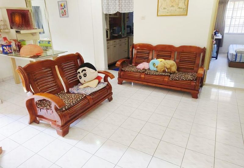 Sri Intan (Bandar Seri Alam)