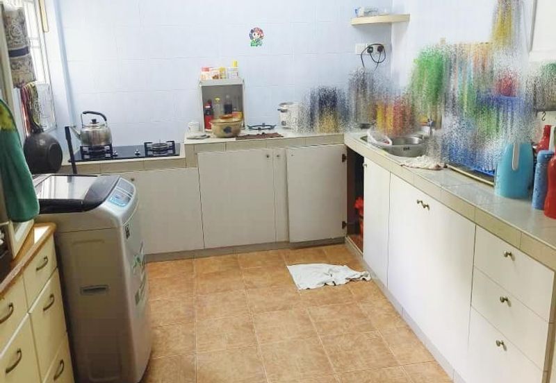 Sri Intan (Bandar Seri Alam)