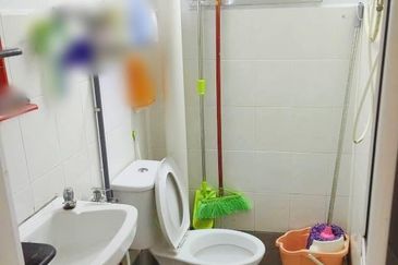 Sri Intan (Bandar Seri Alam)