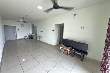 Eastbay Luxury Apartment