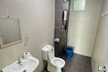 Eastbay Luxury Apartment