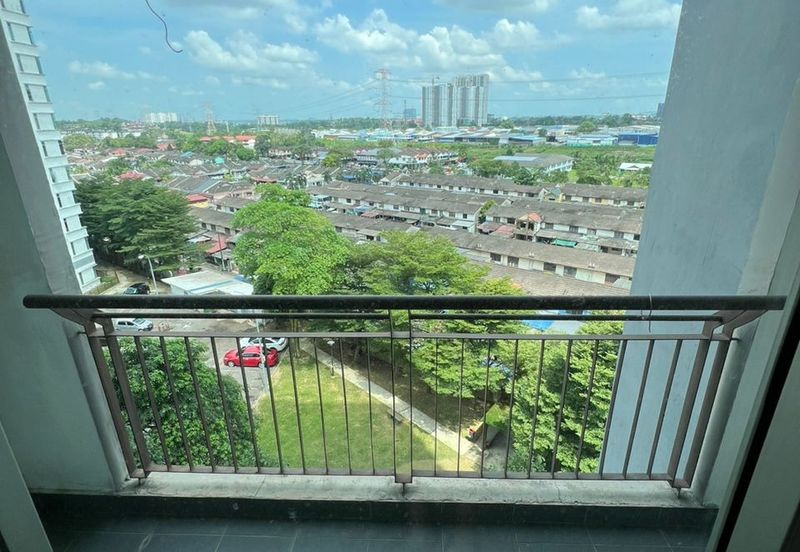 Eastbay Luxury Apartment