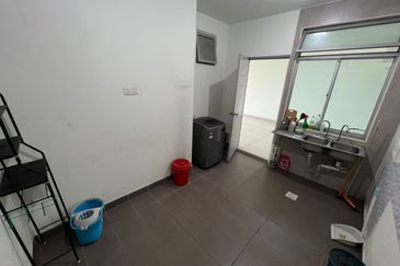 Eastbay Luxury Apartment