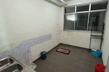 Eastbay Luxury Apartment