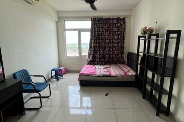 Eastbay Luxury Apartment