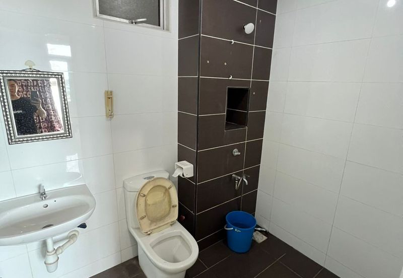 Eastbay Luxury Apartment