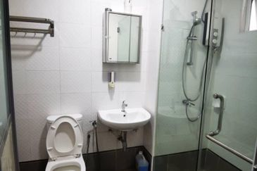 Seasons Luxury Apartments @ Amara Larkin