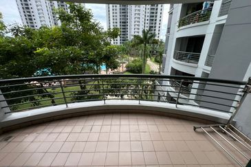 The Straits View, Bandar Baru Permas Jaya