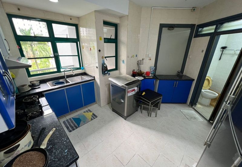 The Straits View, Bandar Baru Permas Jaya