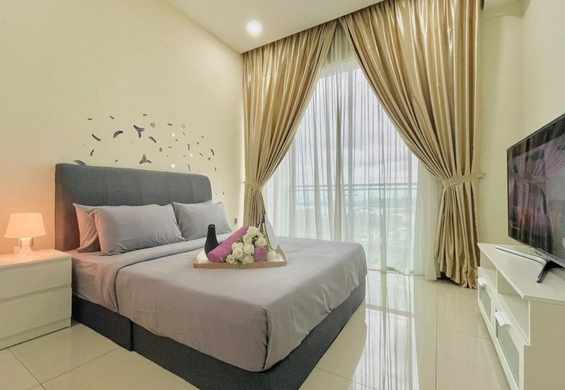 Paragon Suites @ CIQ