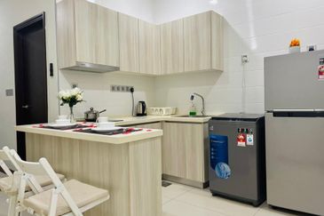 Paragon Suites @ CIQ