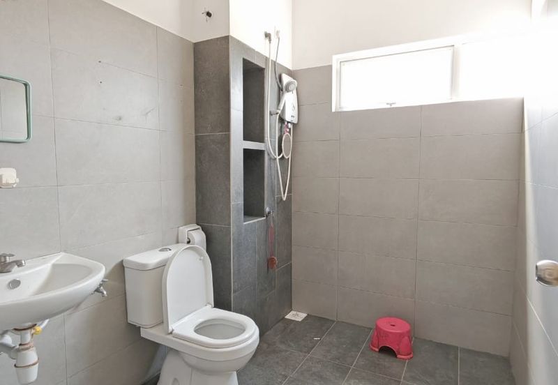 Iconia Garden Residence Precinct B @ Taman Impian Emas