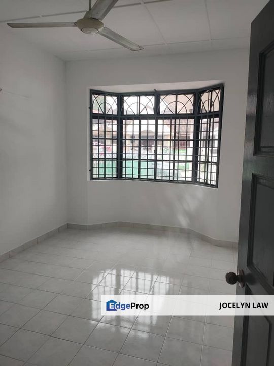 Single Storey House For Sale @ Taman Rinting, Johor, Masai