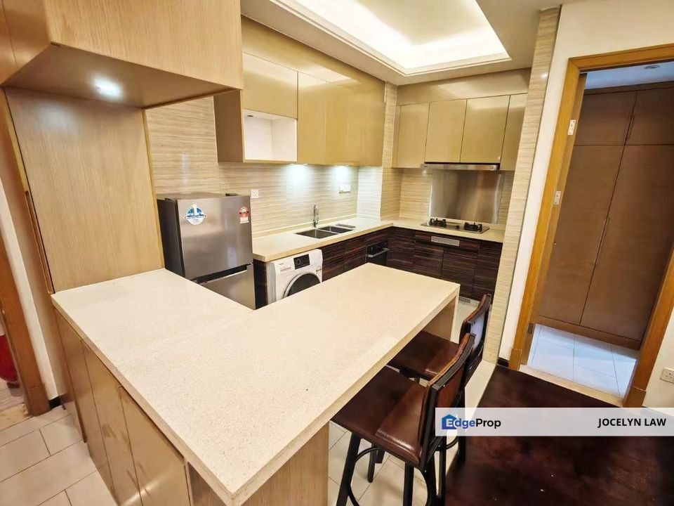 R & F Princess cove near to walking distance to CIQ, Johor, Johor Bahru