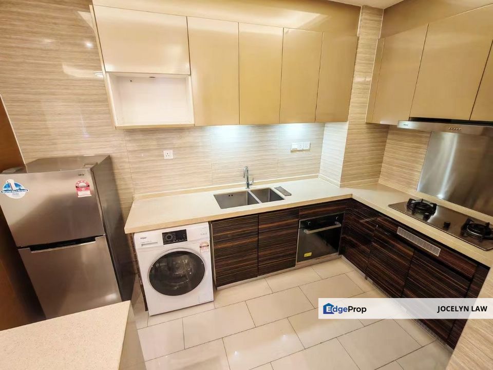 R & F Princess cove near to walking distance to CIQ, Johor, Johor Bahru