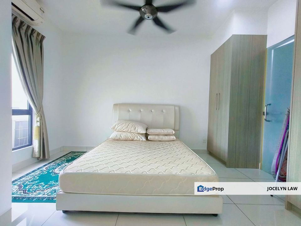 1 Tebrau near to Mid Valley Mall, JB Center , Johor, Johor Bahru