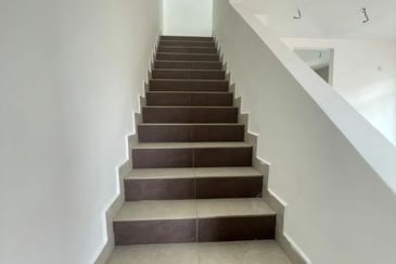 Nusantara Gelang Patah Double Storey Cluster house for Sale