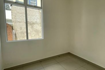 Nusantara Gelang Patah Double Storey Cluster house for Sale