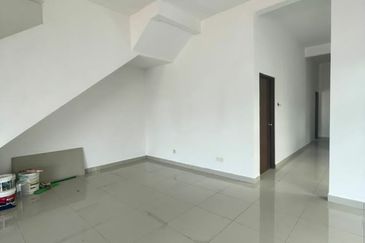 Nusantara Gelang Patah Double Storey Cluster house for Sale