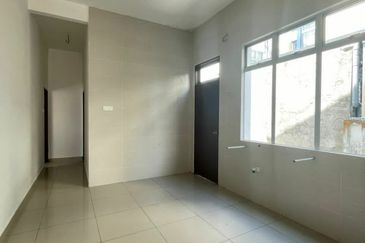 Nusantara Gelang Patah Double Storey Cluster house for Sale