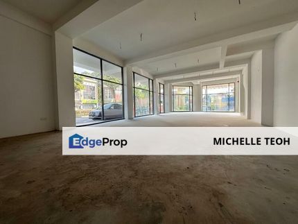 Facing Main Road Shop, Hot Location | 对大路店铺， 超旺地区, Selangor, Cheras